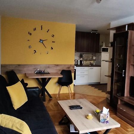 Apartman Relax - Free Public Parking 사라예보 외부 사진